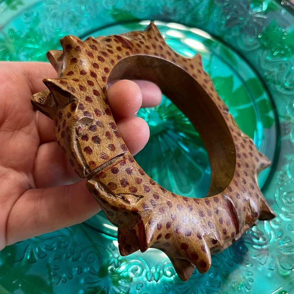 Vintage Carved Wooden Leopard Jaguar Bangle Cuff Bracelet